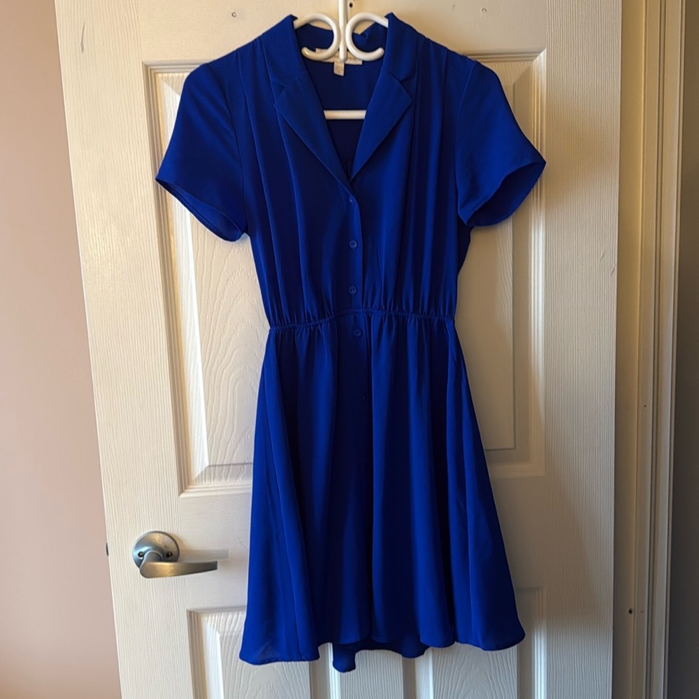 Blue Dress Women’s Small T-Shirt Length Collar Buttons Cinched Waist Flowy Dress